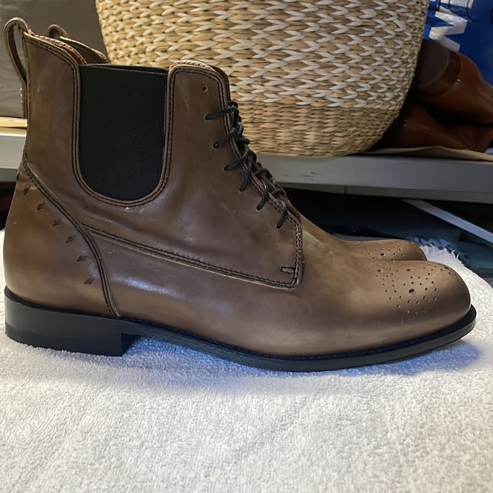 Ariat  shoes